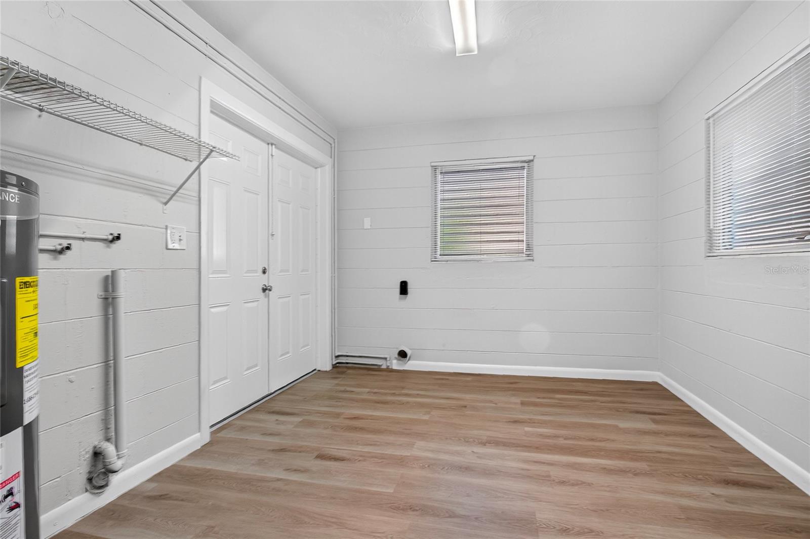 Image 23 of 34 For 1301 Corbett Lane