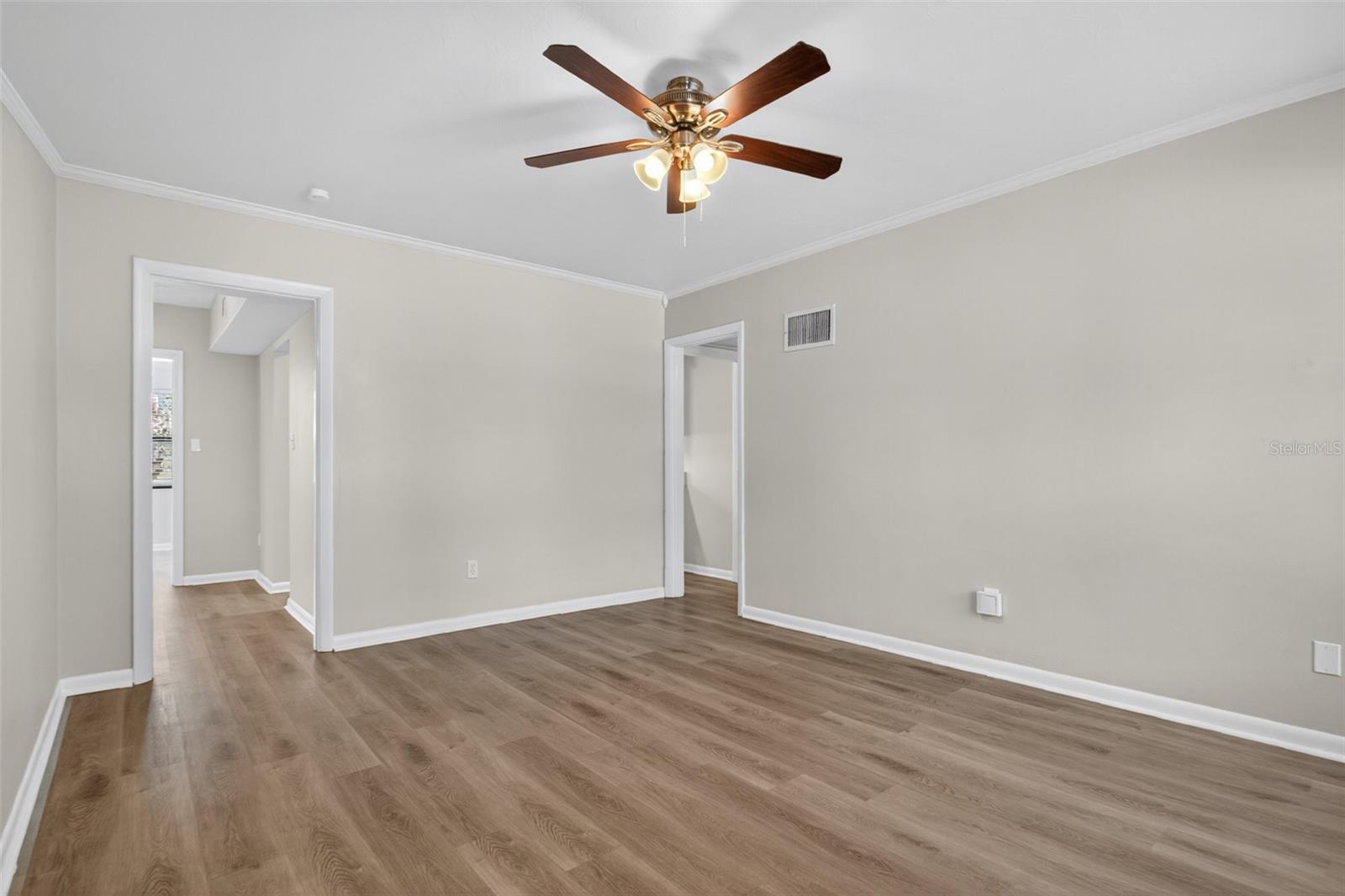 Image 5 of 34 For 1301 Corbett Lane