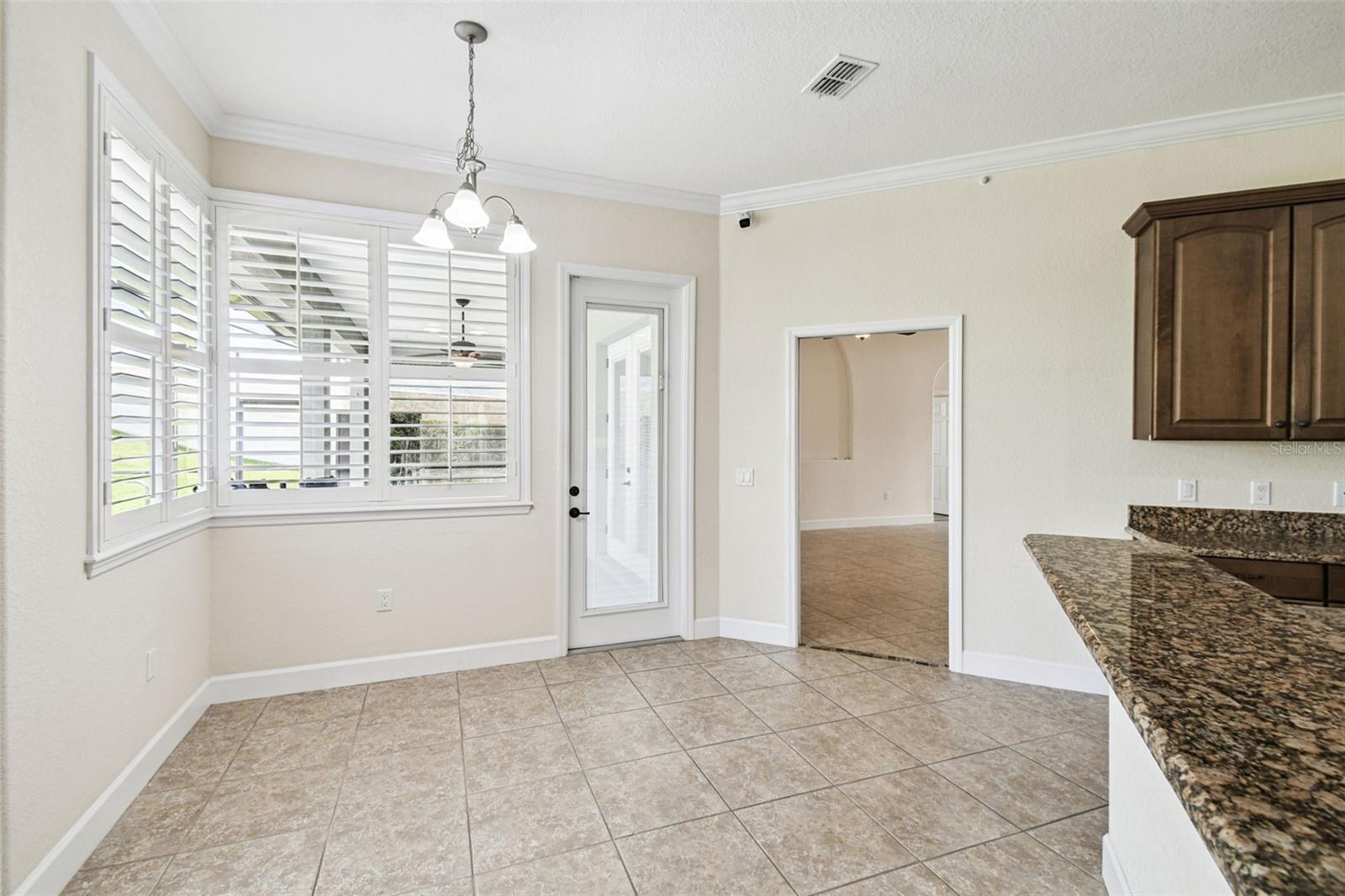 Image 10 of 39 For 265 Lake Arietta Court