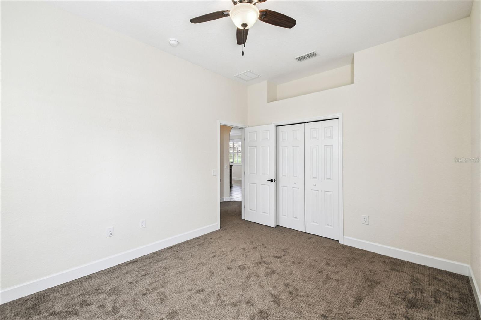 Image 31 of 39 For 265 Lake Arietta Court