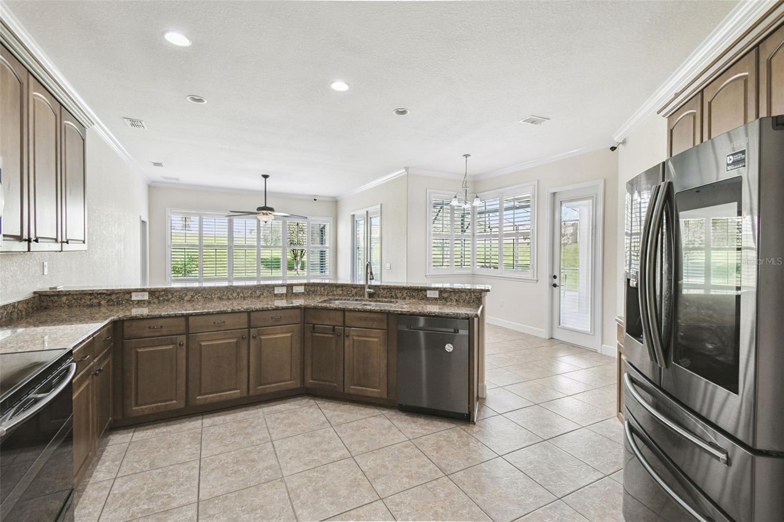 Image 7 of 39 For 265 Lake Arietta Court