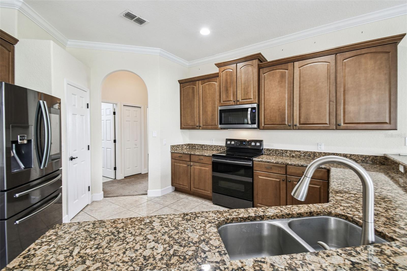 Image 9 of 39 For 265 Lake Arietta Court