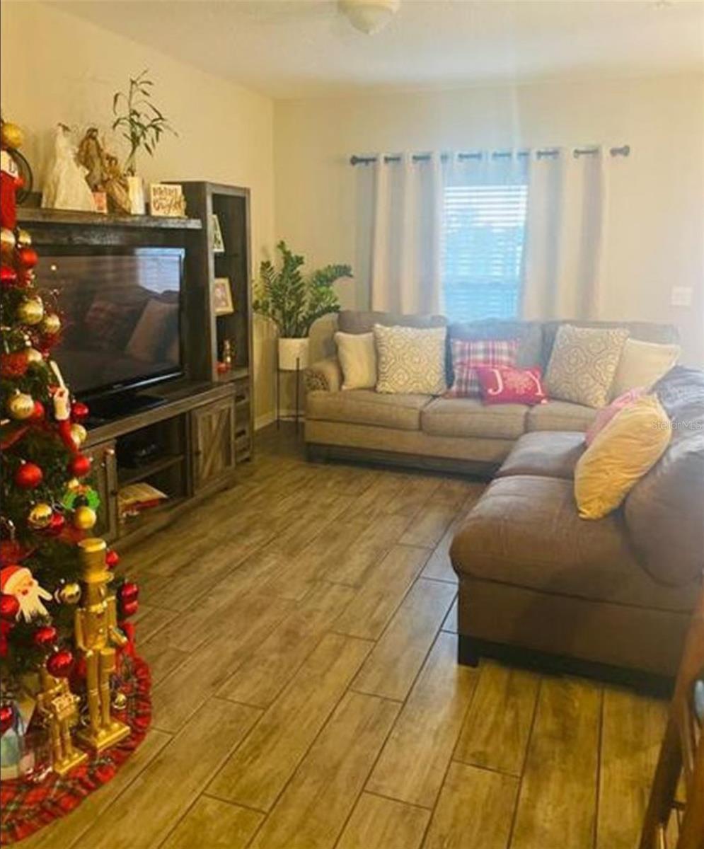 Image 7 of 8 For 294 Cedar Bark Lane