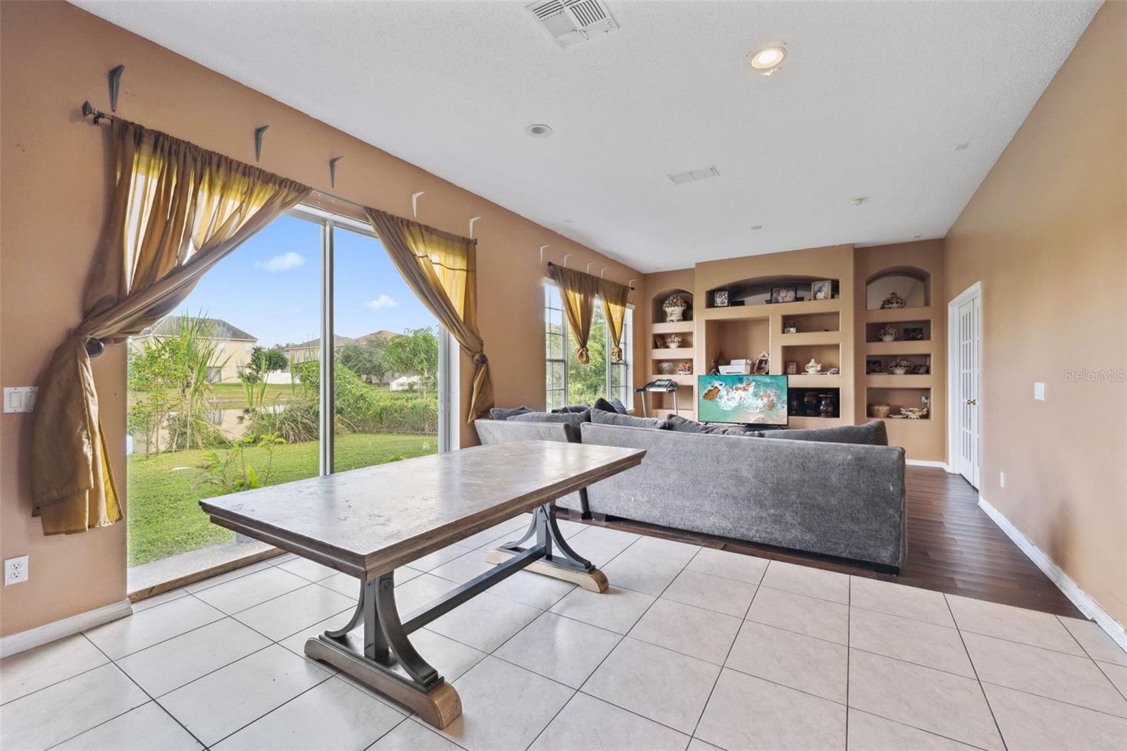 Image 12 of 34 For 2530 Sand Arbor Circle