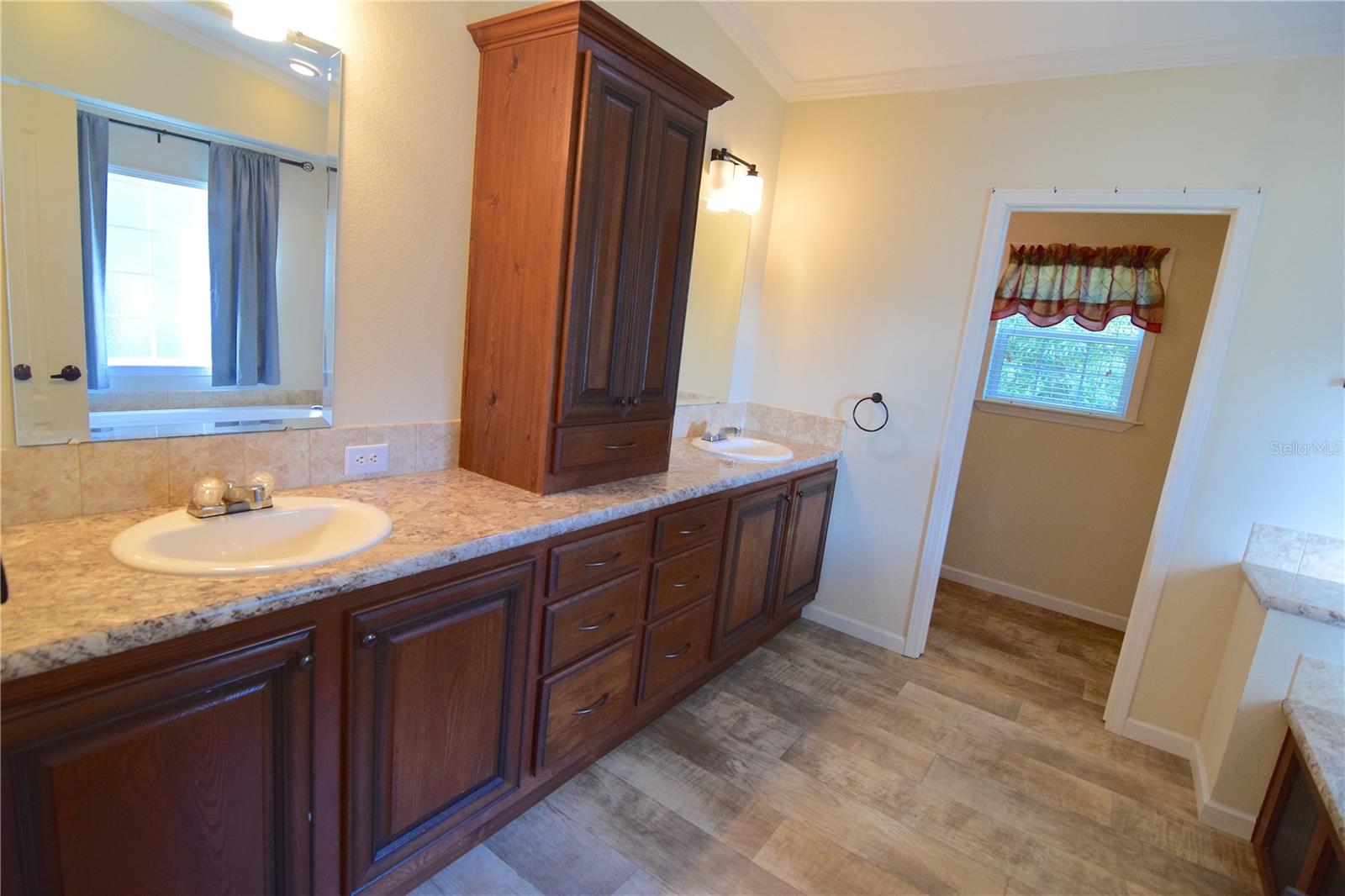 Image 22 of 43 For 3685 Coconut Palm Circle