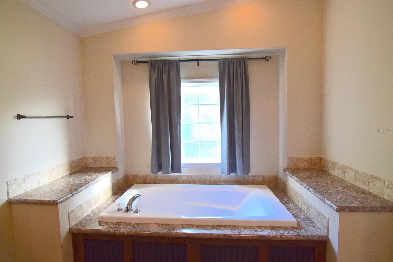 Image 23 of 43 For 3685 Coconut Palm Circle