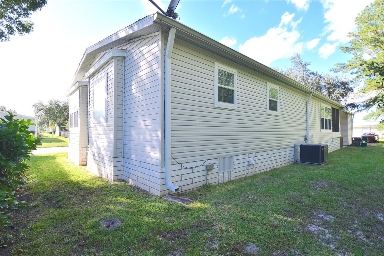 Image 8 of 43 For 3685 Coconut Palm Circle