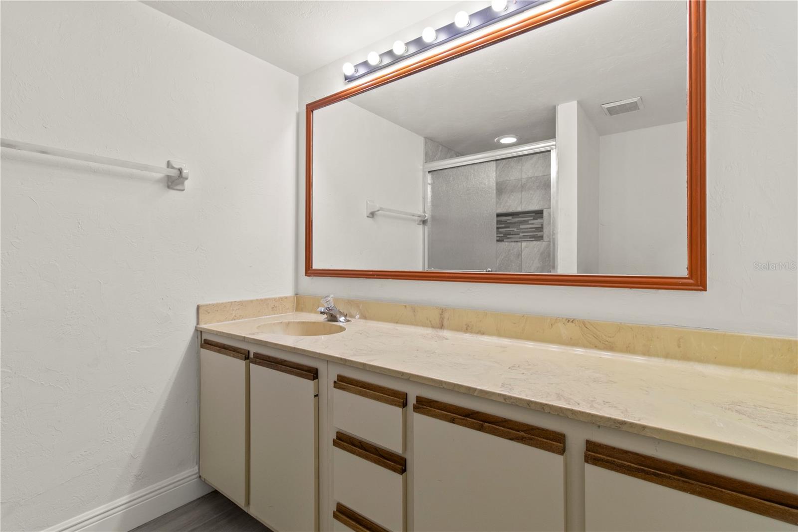 Image 18 of 22 For 5304 Bamboo Court 405
