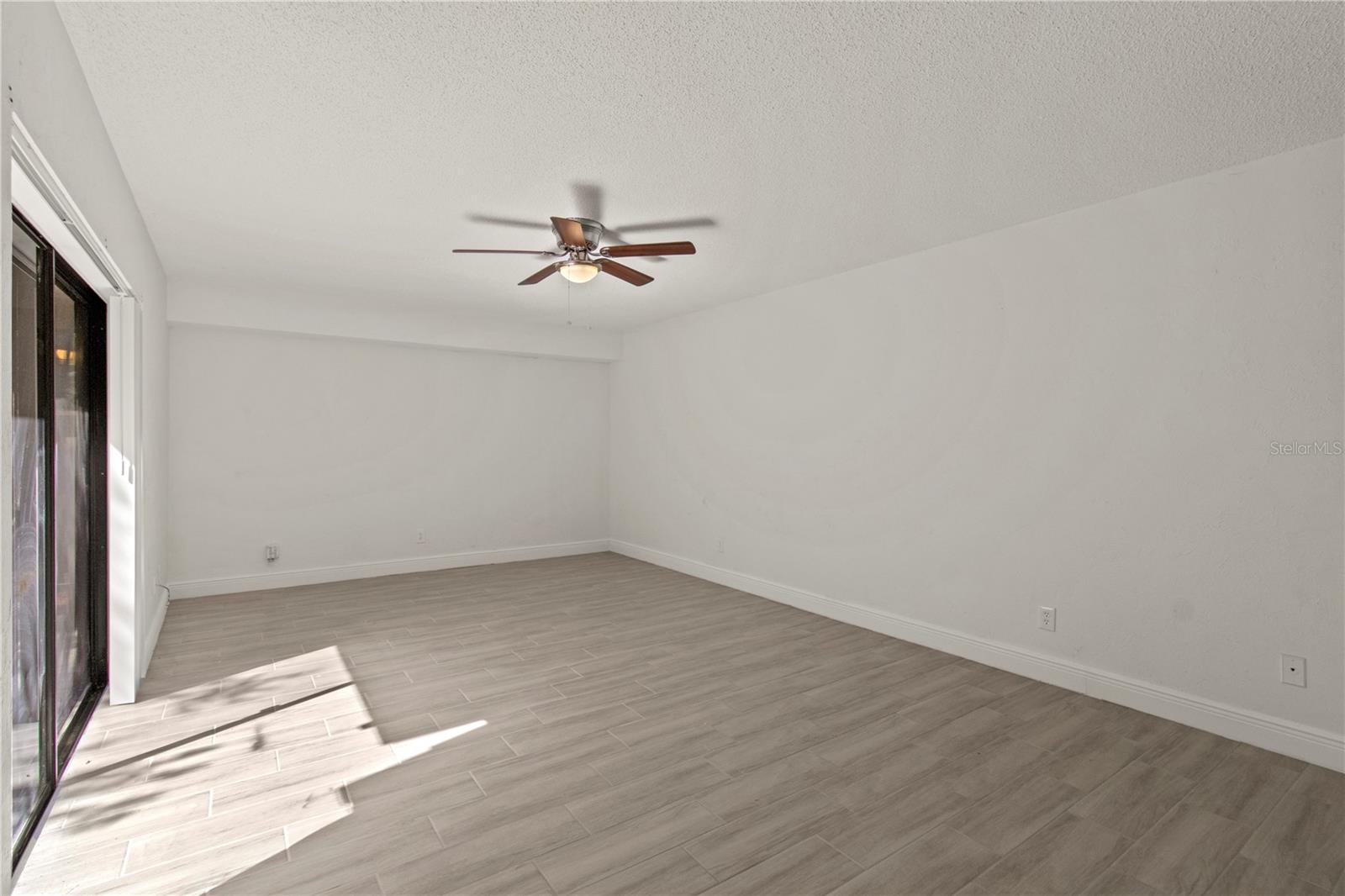 Image 4 of 22 For 5304 Bamboo Court 405