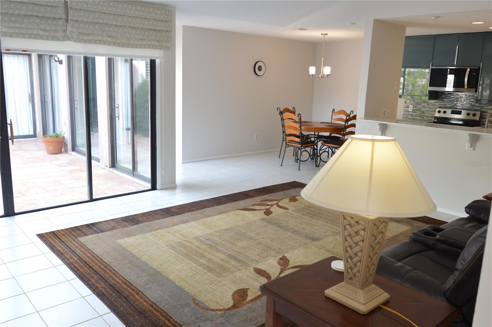 Image 36 of 53 For 357 Shadowbay Boulevard