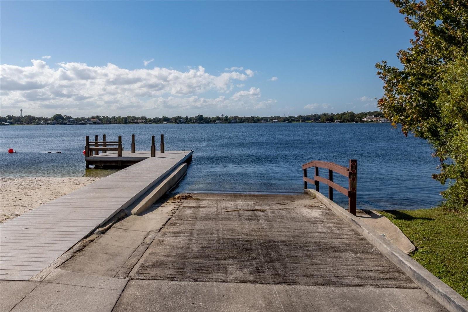 Image 4 of 25 For 357 Shadowbay Boulevard