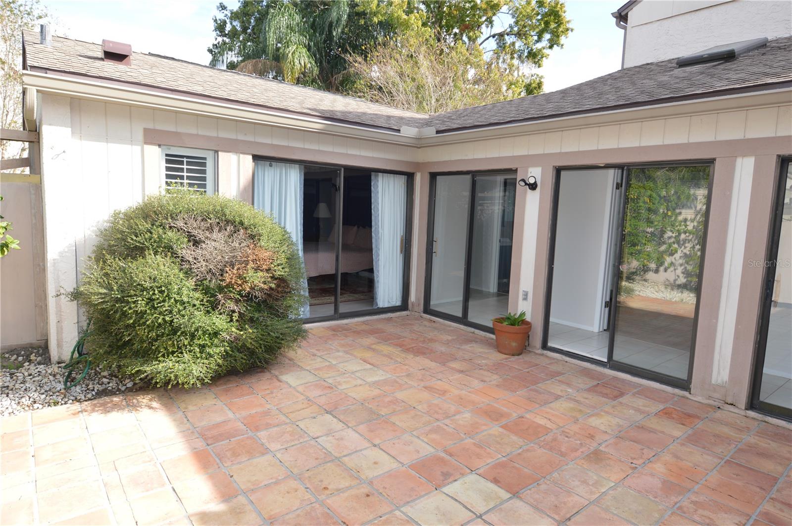 Image 46 of 53 For 357 Shadowbay Boulevard