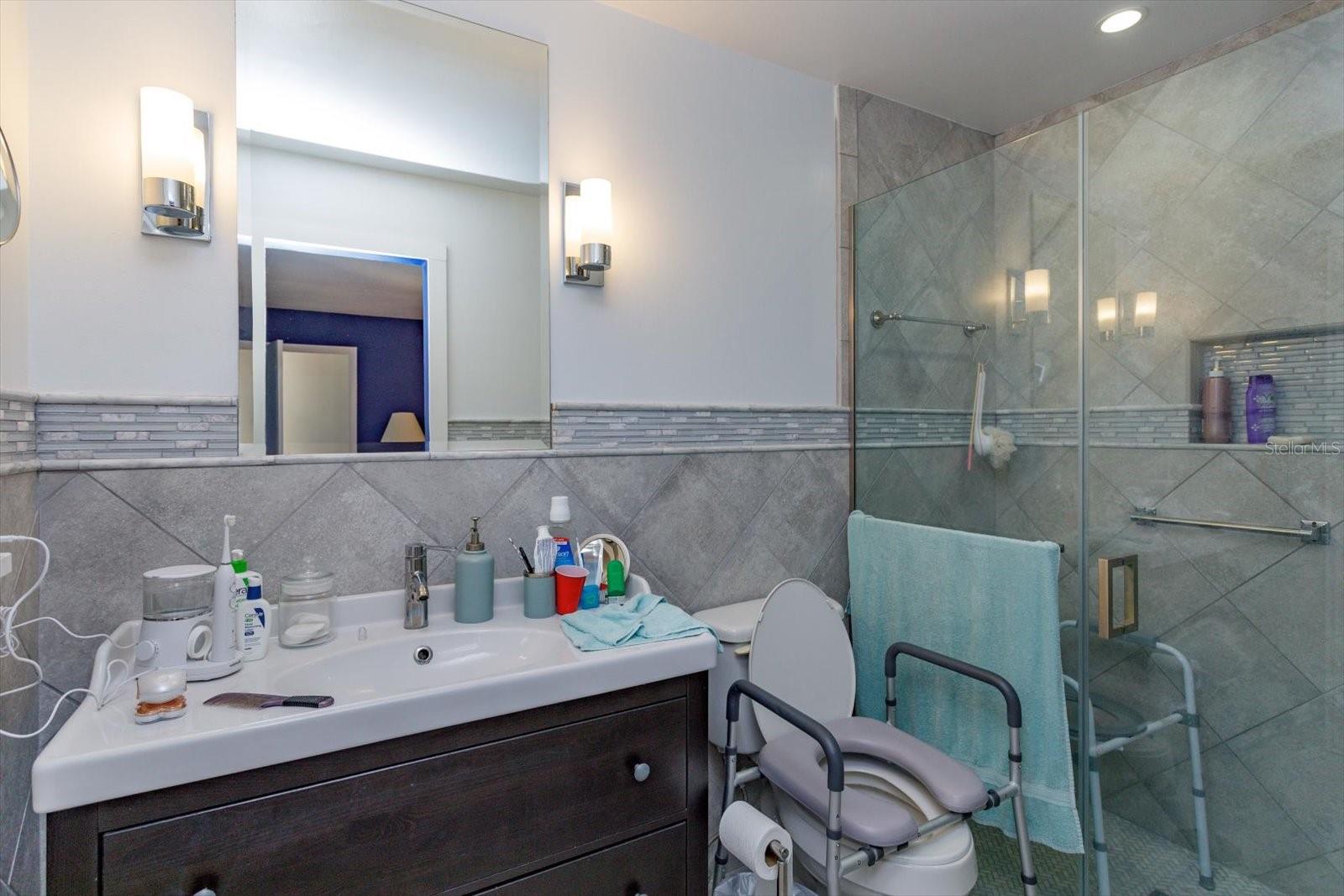 Image 9 of 25 For 357 Shadowbay Boulevard