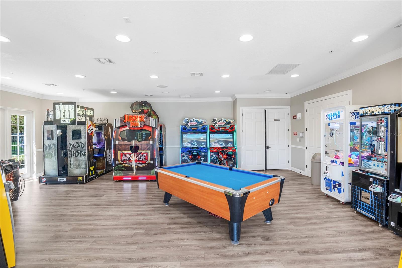 Image 23 of 24 For 5002 Tideview Circle 3