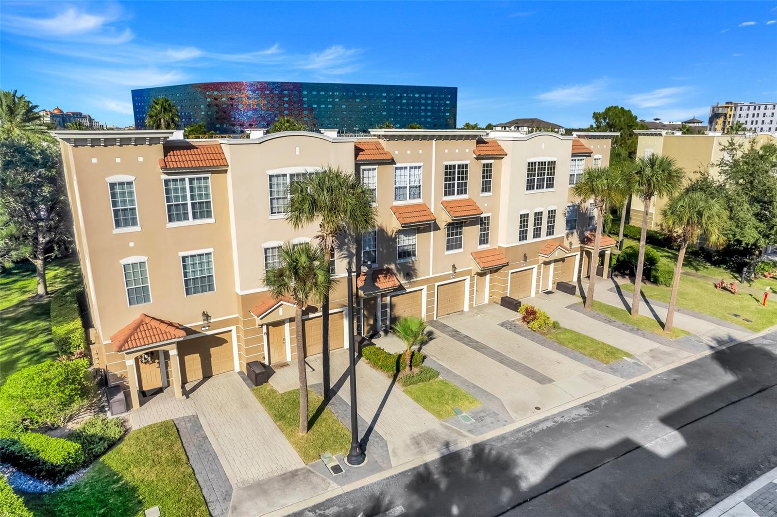 Image 3 of 24 For 5002 Tideview Circle 3