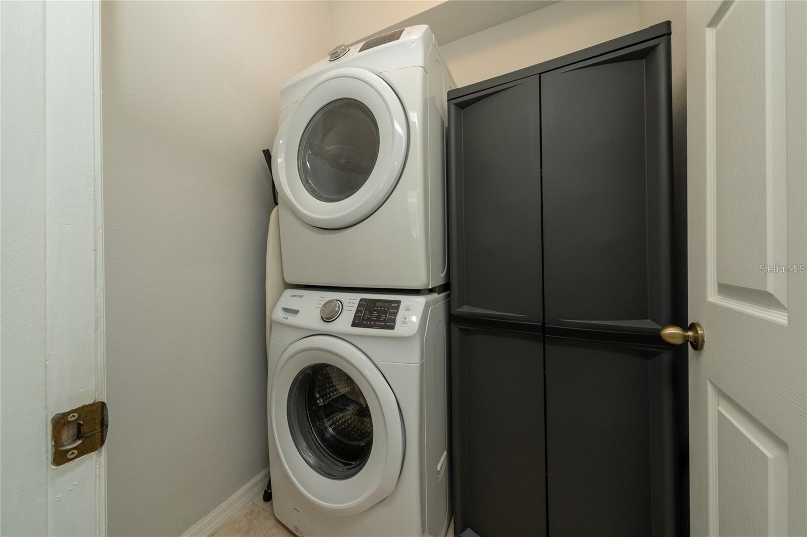 Image 22 of 28 For 918 Emerald Green Court