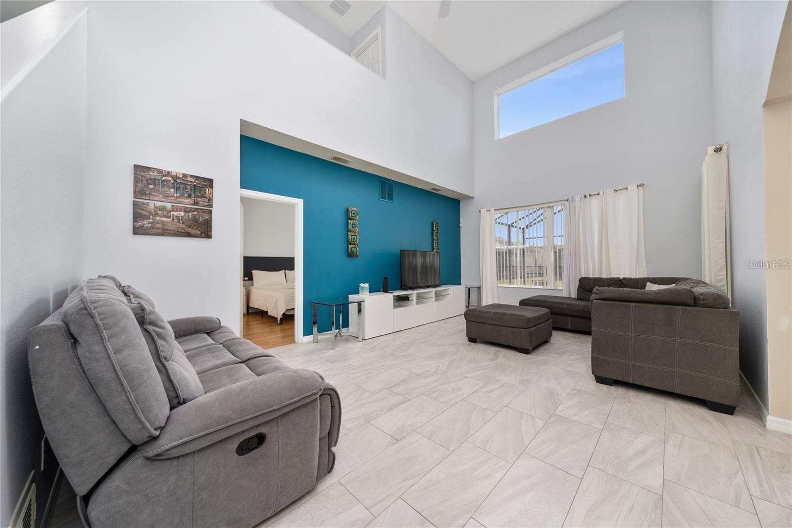 Image 5 of 28 For 918 Emerald Green Court