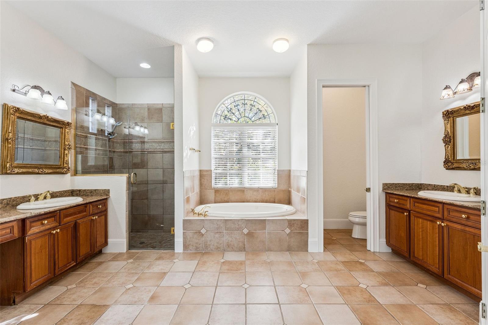 Image 15 of 43 For 8824 Elliotts Court