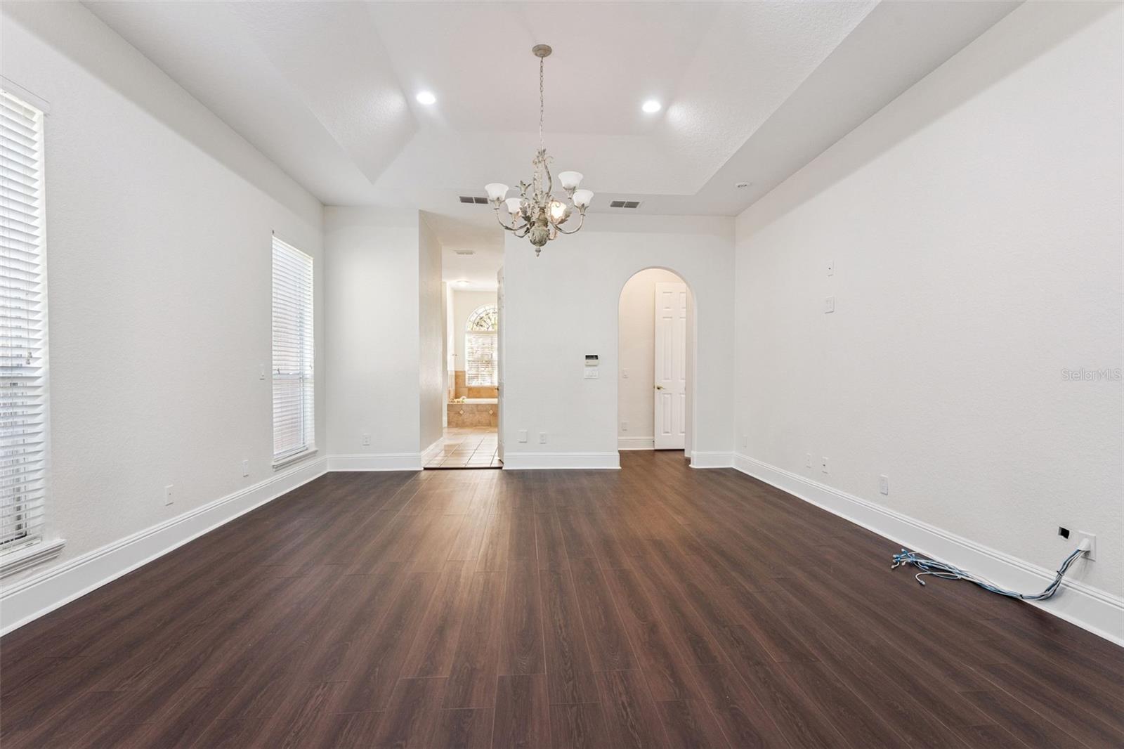 Image 18 of 43 For 8824 Elliotts Court