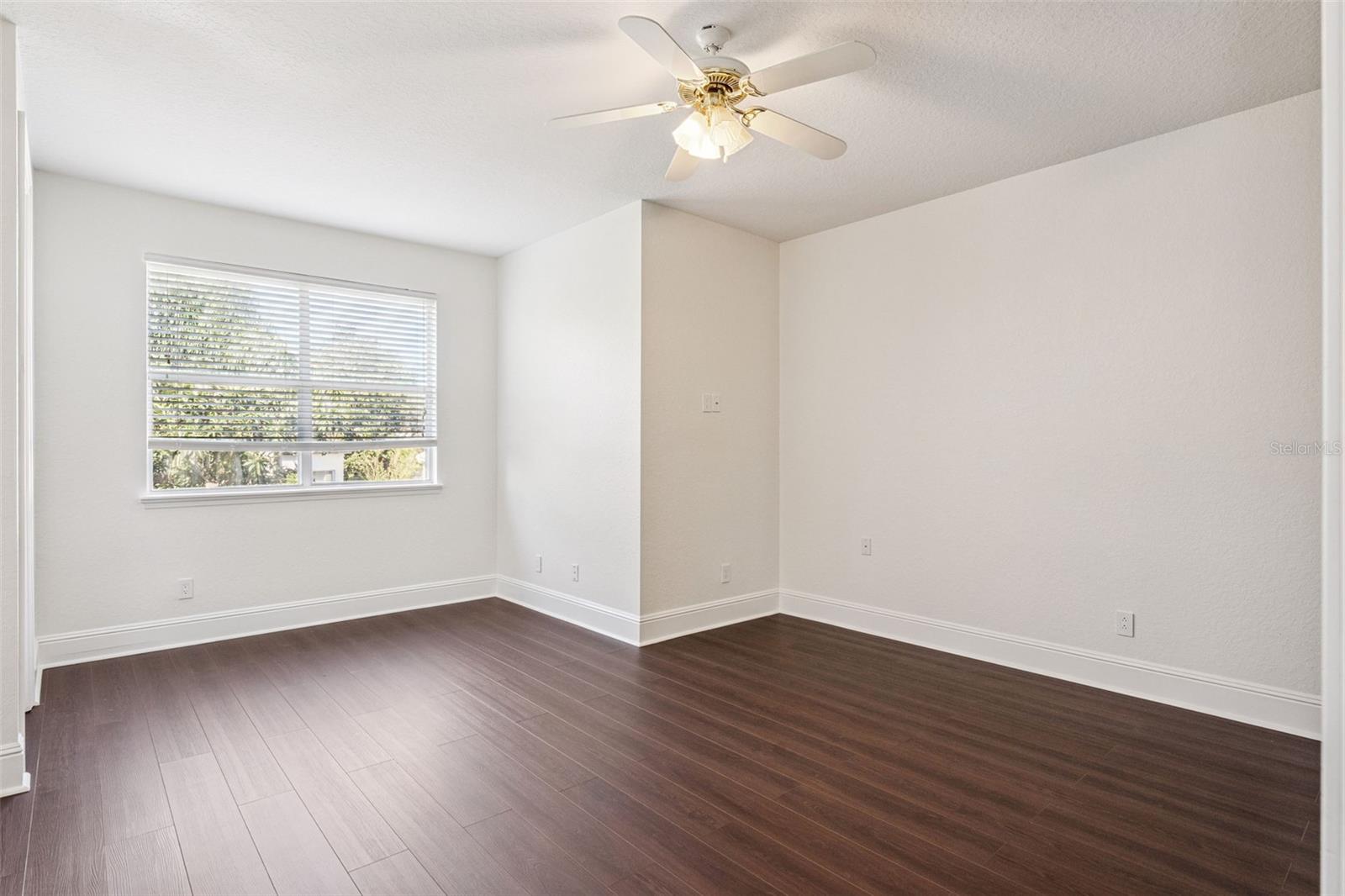 Image 21 of 43 For 8824 Elliotts Court