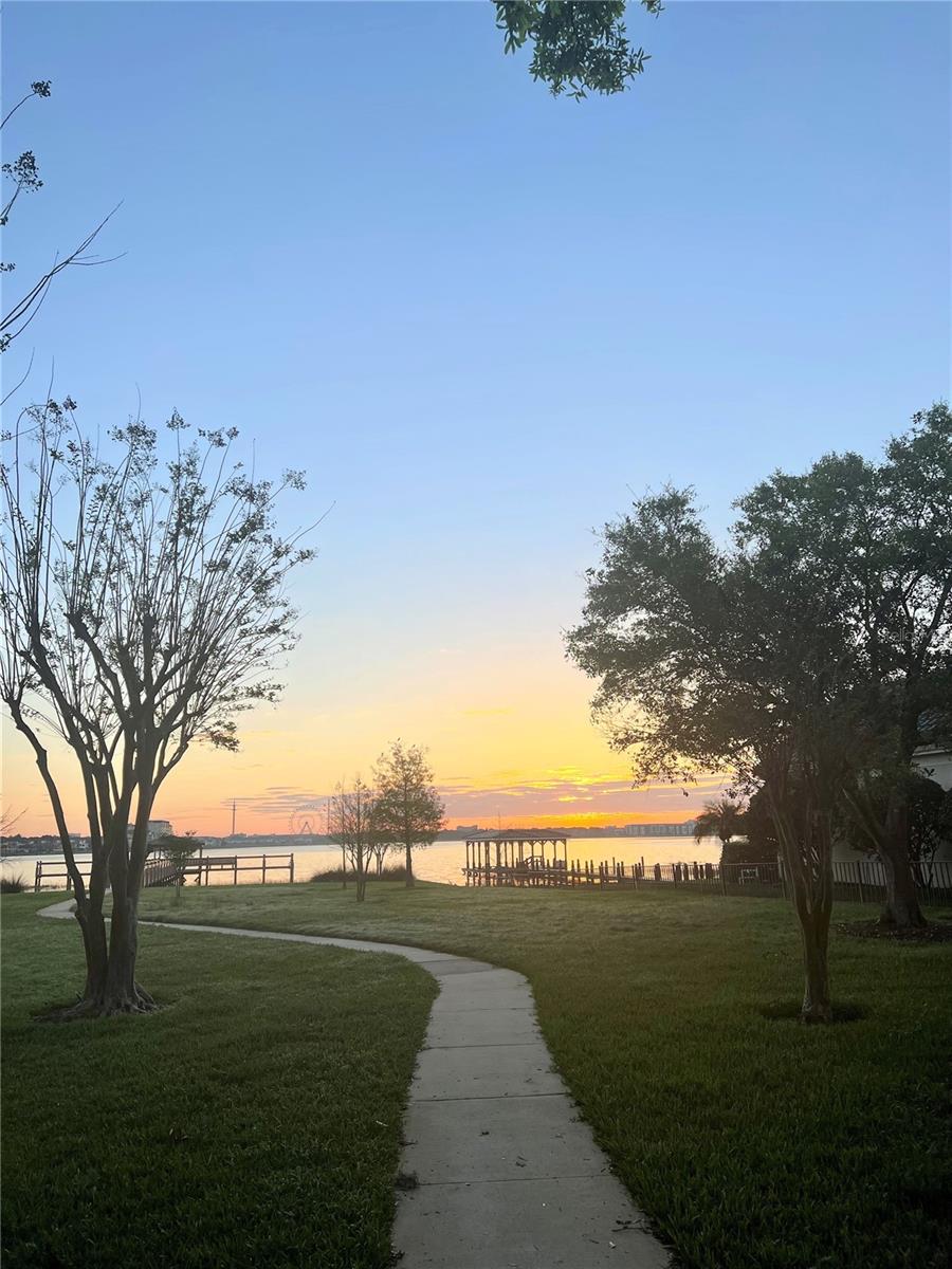 Image 38 of 43 For 8824 Elliotts Court