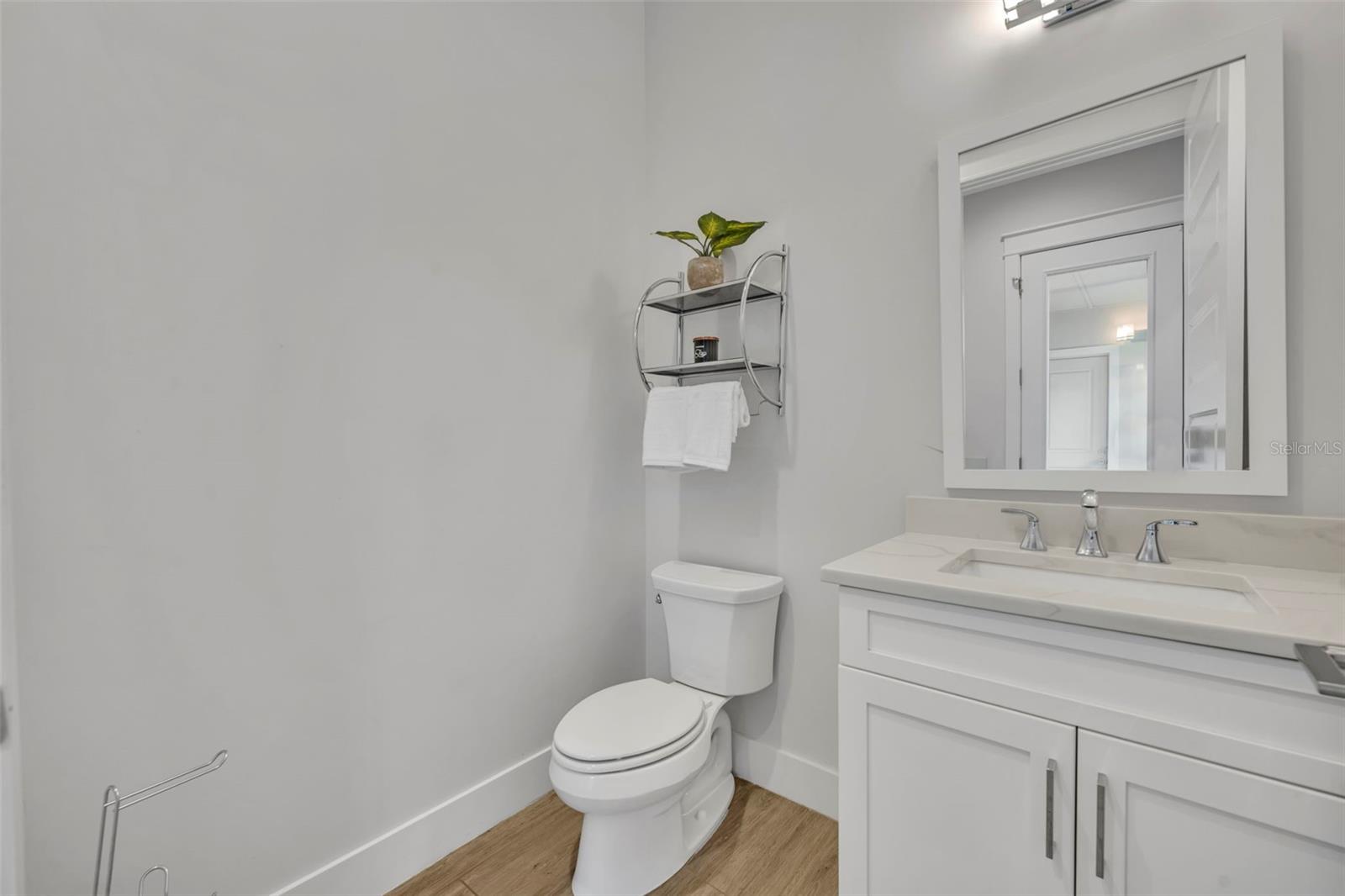 Image 13 of 31 For 1267 Michigan Avenue