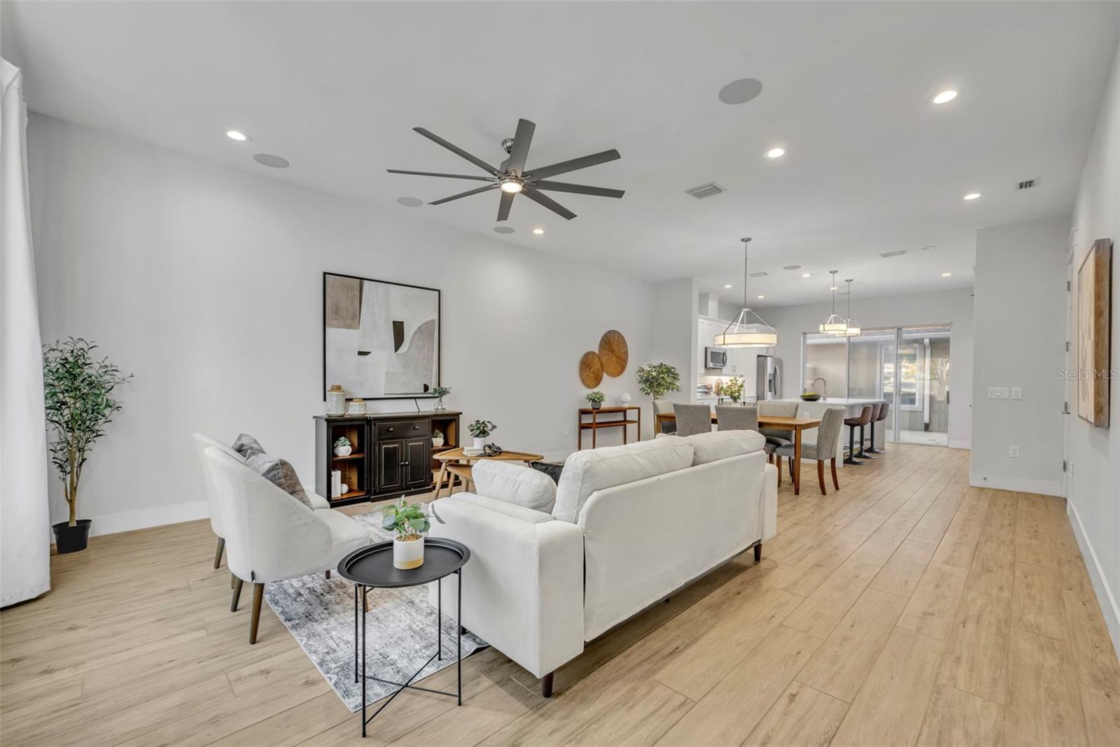 Image 3 of 31 For 1267 Michigan Avenue