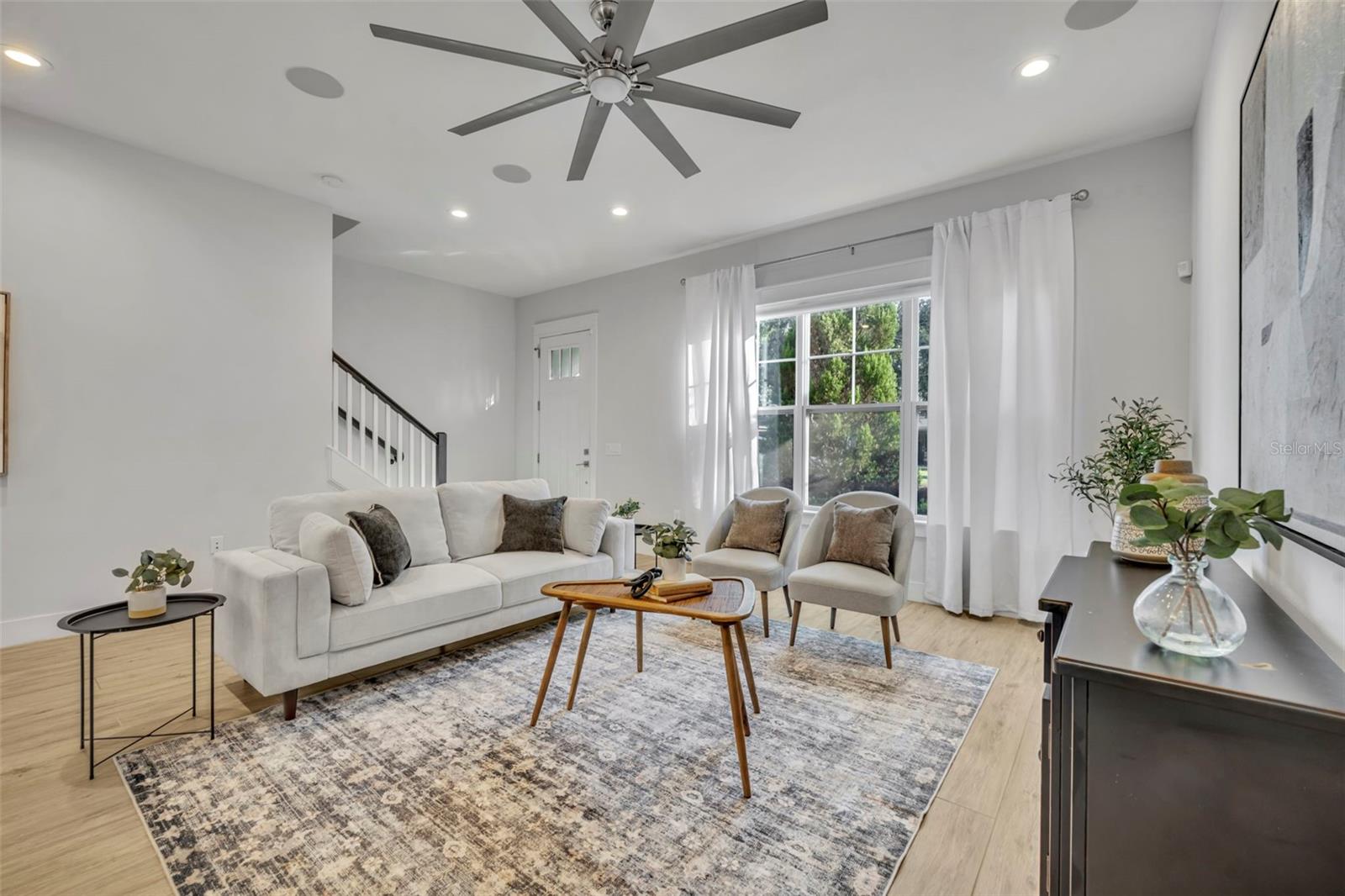 Image 5 of 31 For 1267 Michigan Avenue