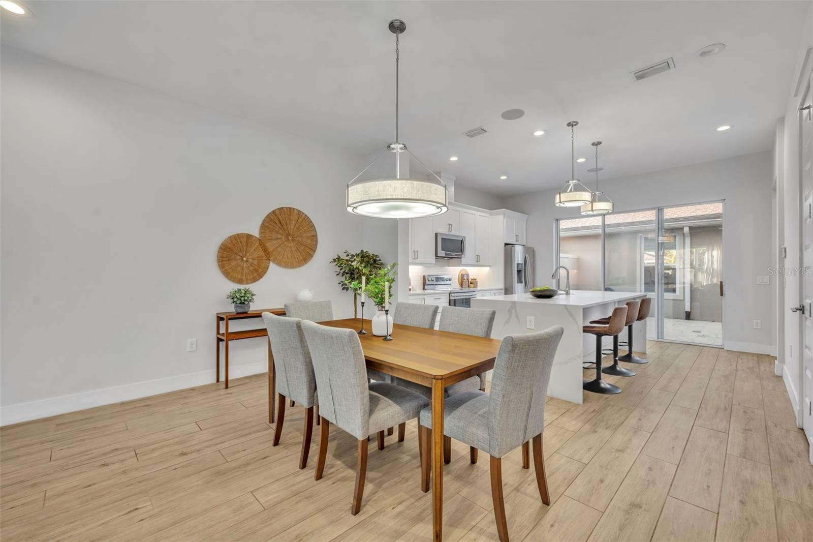 Image 7 of 31 For 1267 Michigan Avenue