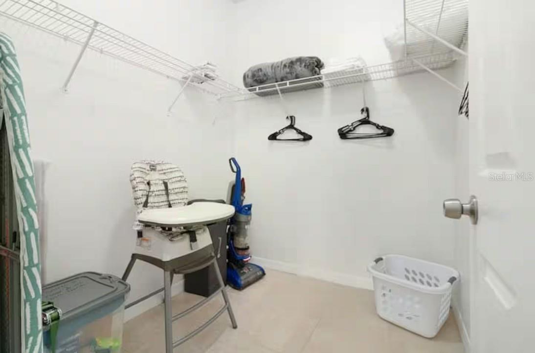 Image 14 of 33 For 2888 Oakwater Drive 2888