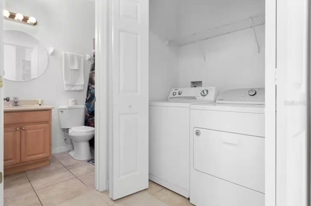 Image 23 of 33 For 2888 Oakwater Drive 2888