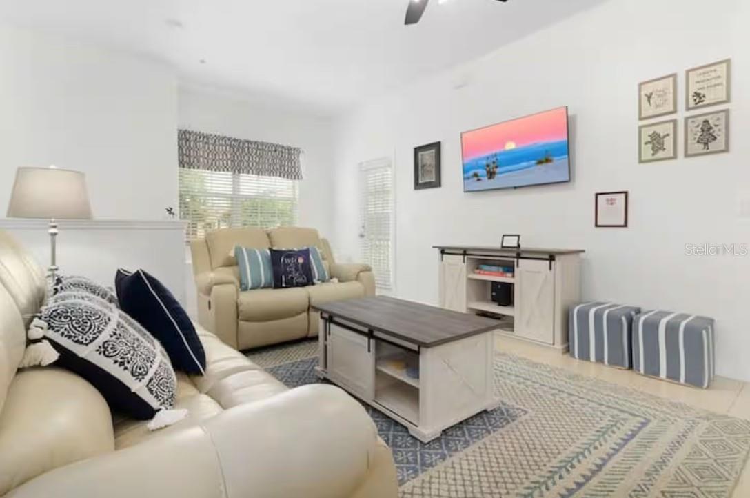 Image 4 of 33 For 2888 Oakwater Drive 2888