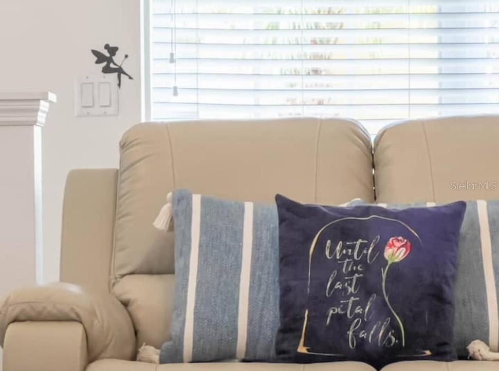 Image 7 of 33 For 2888 Oakwater Drive 2888