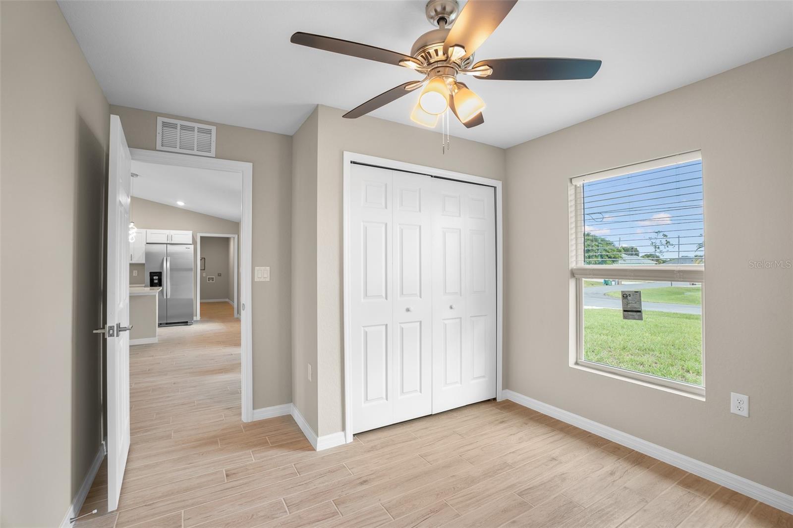 Image 17 of 44 For 3346 21st Place