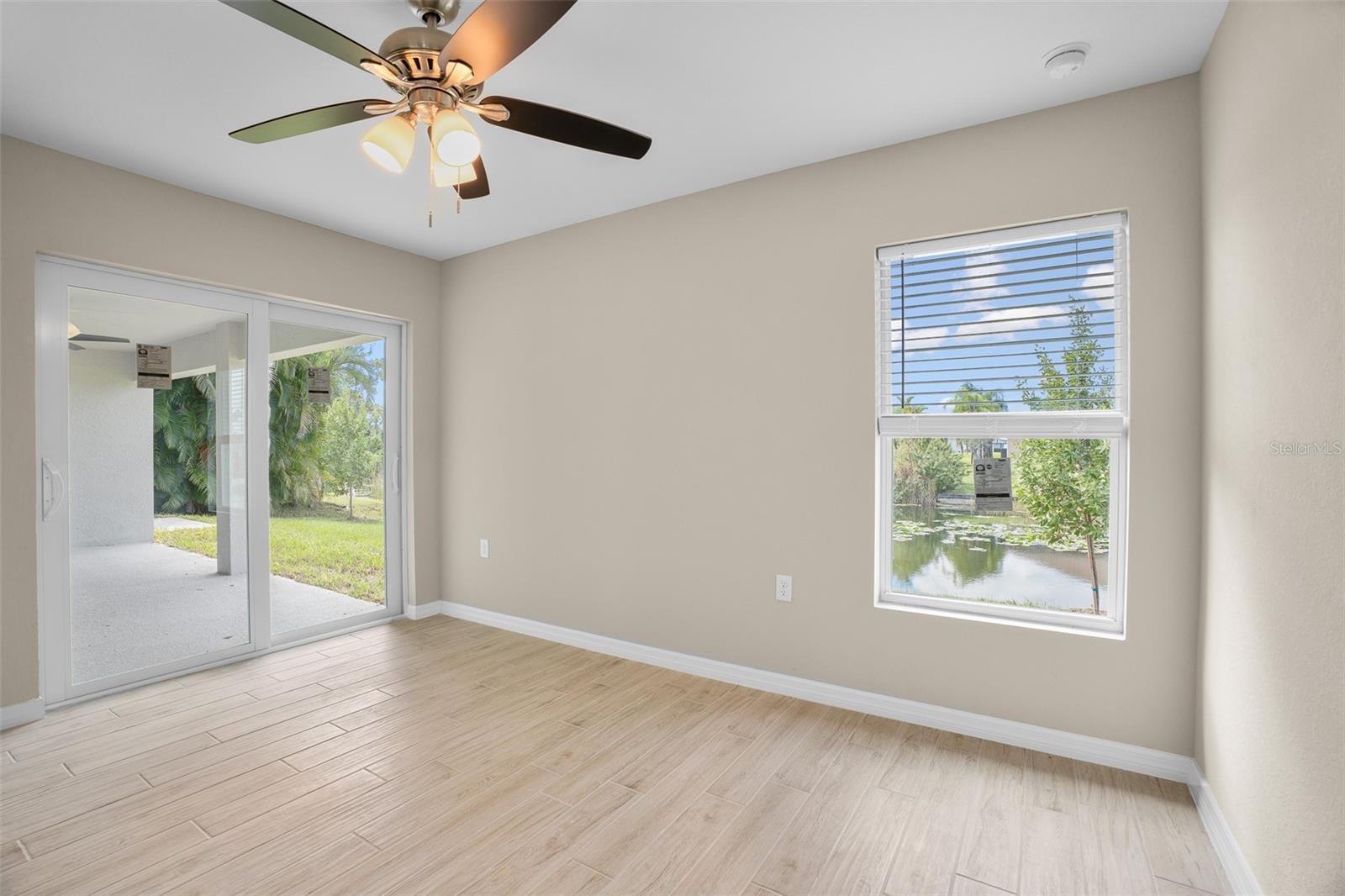 Image 24 of 44 For 3346 21st Place