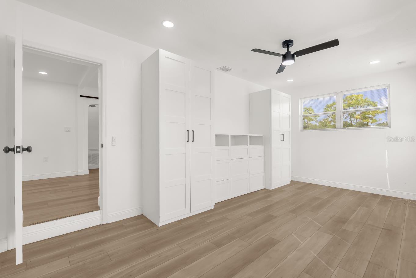 Image 10 of 24 For 1260 Seminola Boulevard