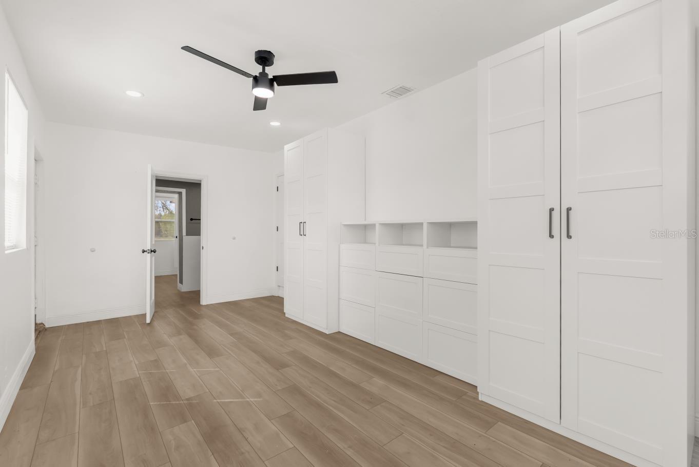 Image 11 of 24 For 1260 Seminola Boulevard