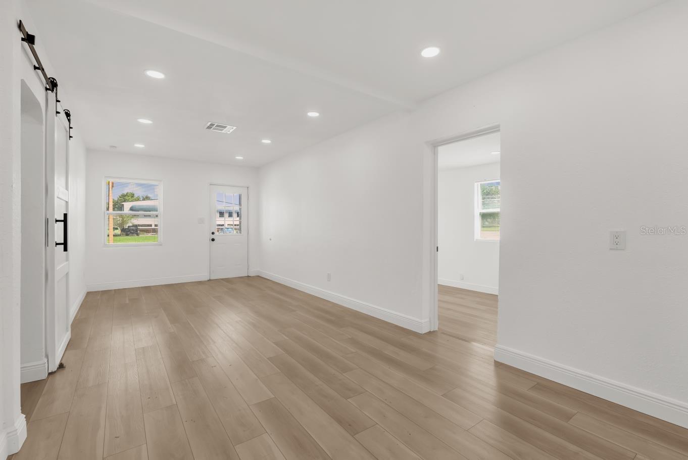 Image 13 of 24 For 1260 Seminola Boulevard