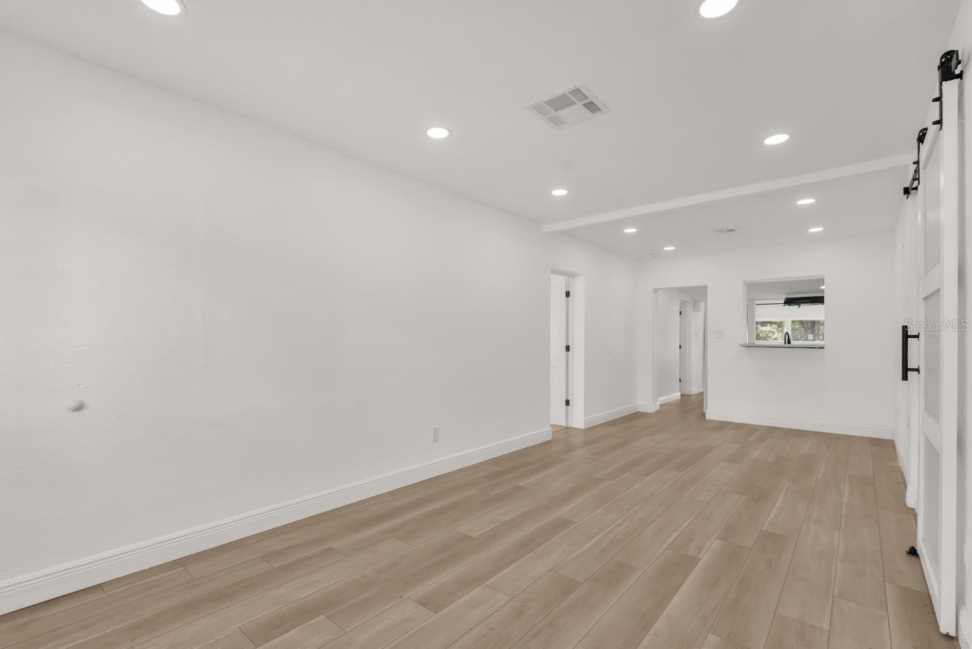 Image 14 of 24 For 1260 Seminola Boulevard