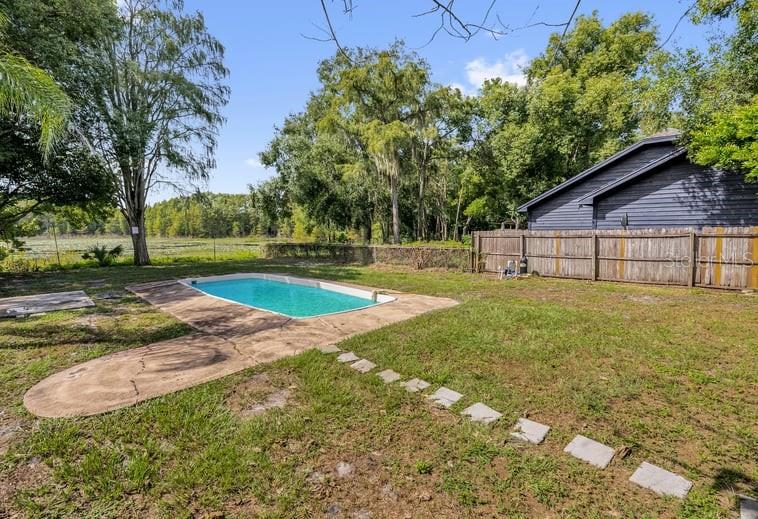 Image 4 of 24 For 1260 Seminola Boulevard