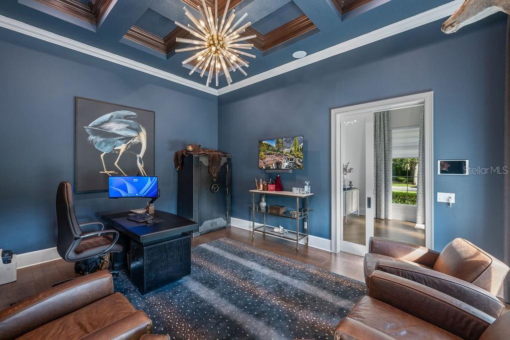 Image 16 of 75 For 9733 Carillon Park Drive