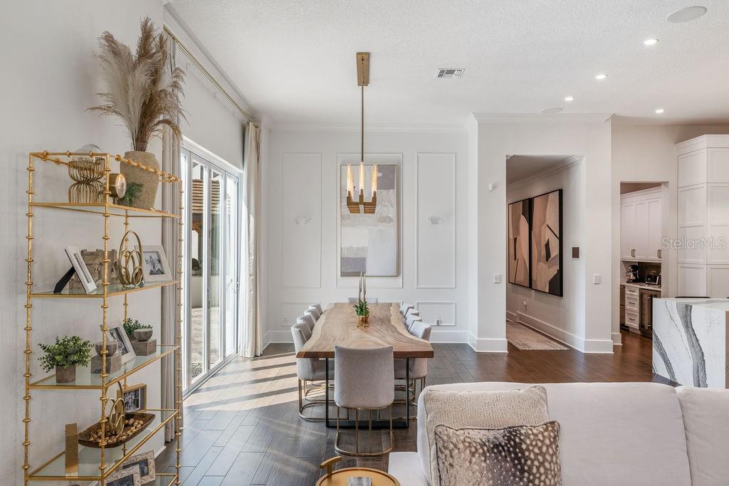 Image 25 of 75 For 9733 Carillon Park Drive