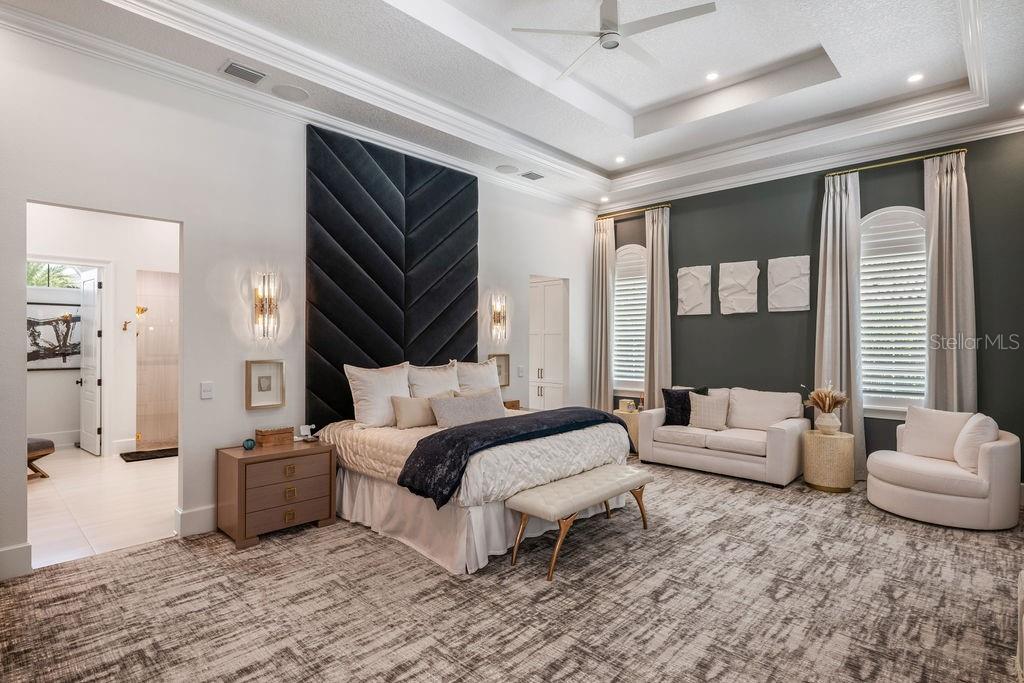 Image 35 of 75 For 9733 Carillon Park Drive