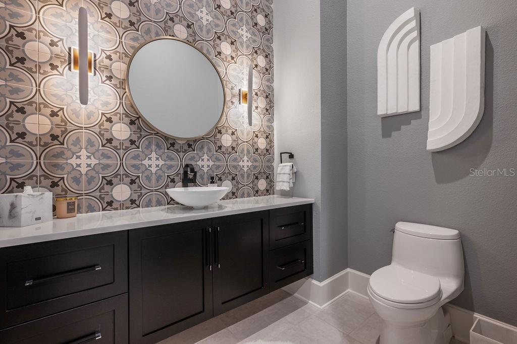 Image 60 of 75 For 9733 Carillon Park Drive