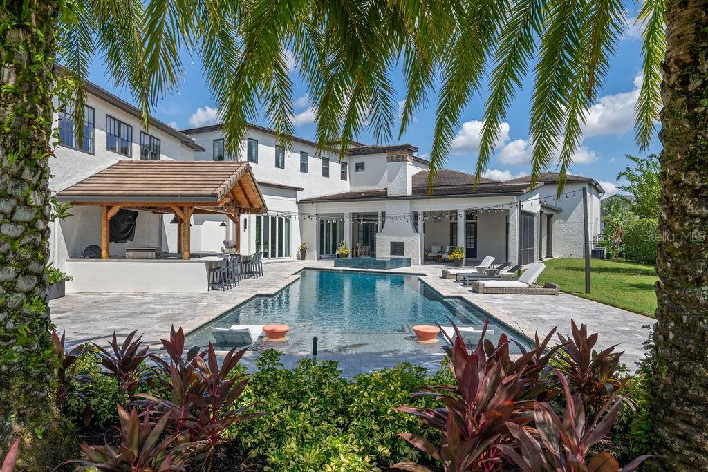 Image 7 of 75 For 9733 Carillon Park Drive