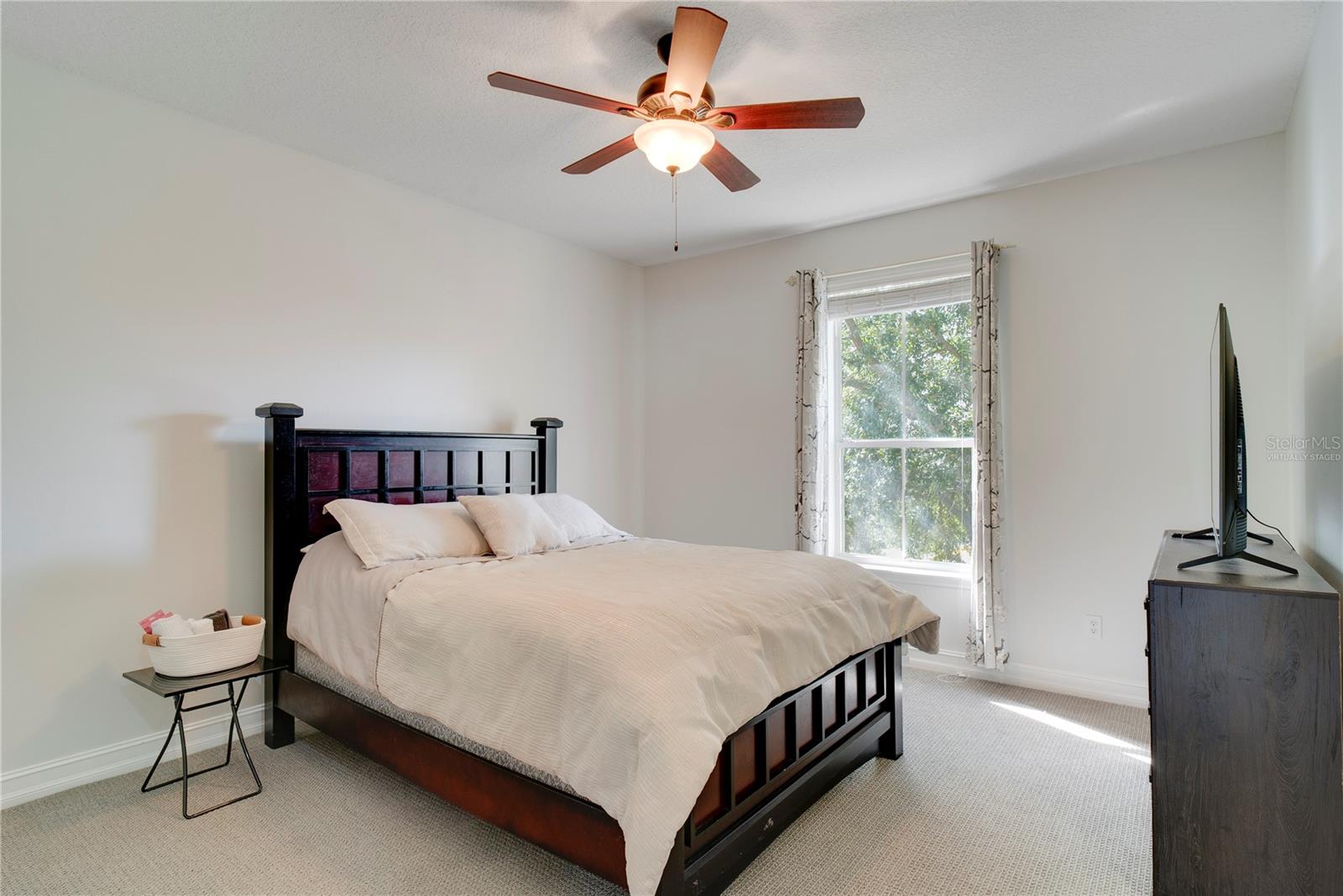 Image 22 of 39 For 501 Oakland Avenue