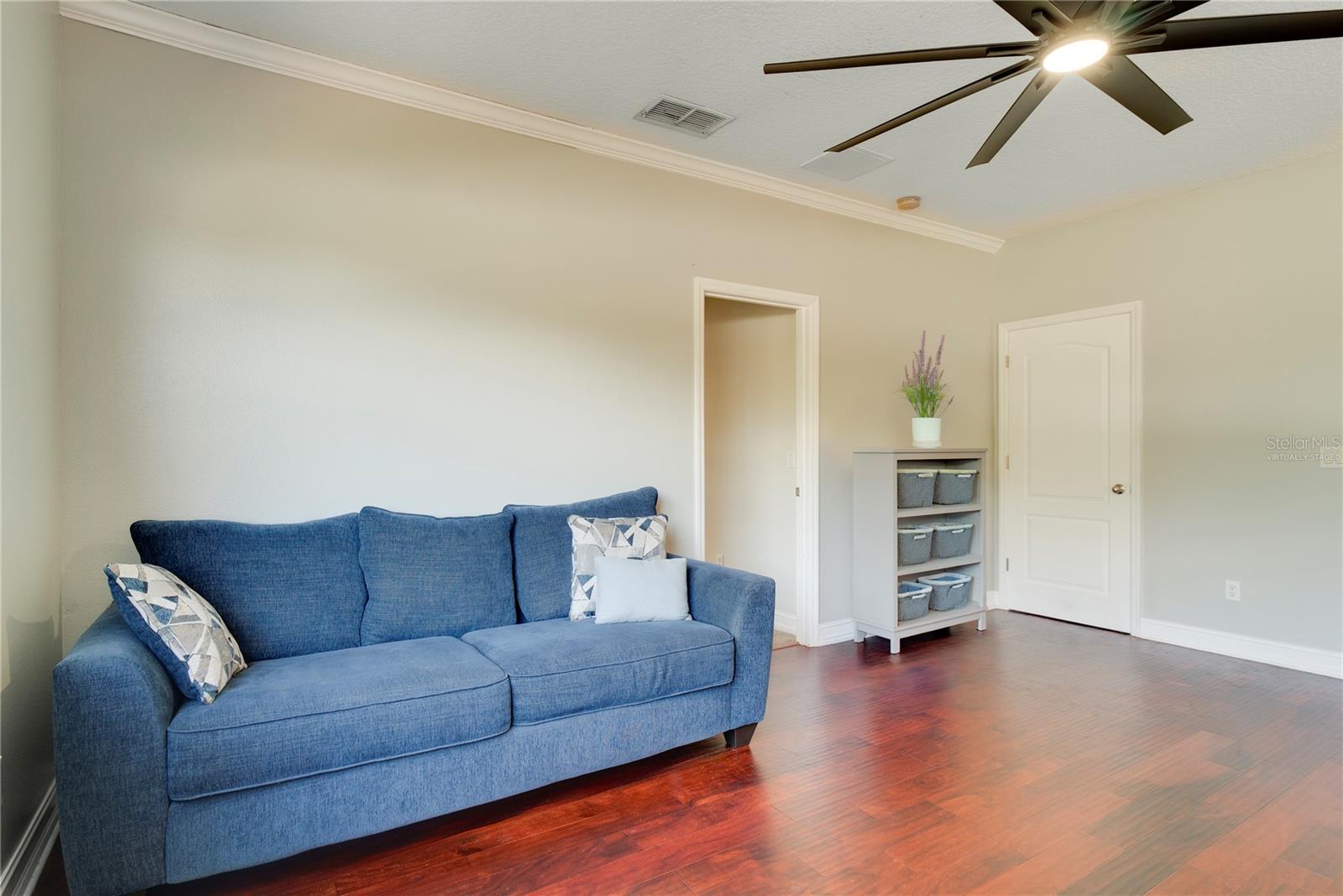 Image 25 of 39 For 501 Oakland Avenue