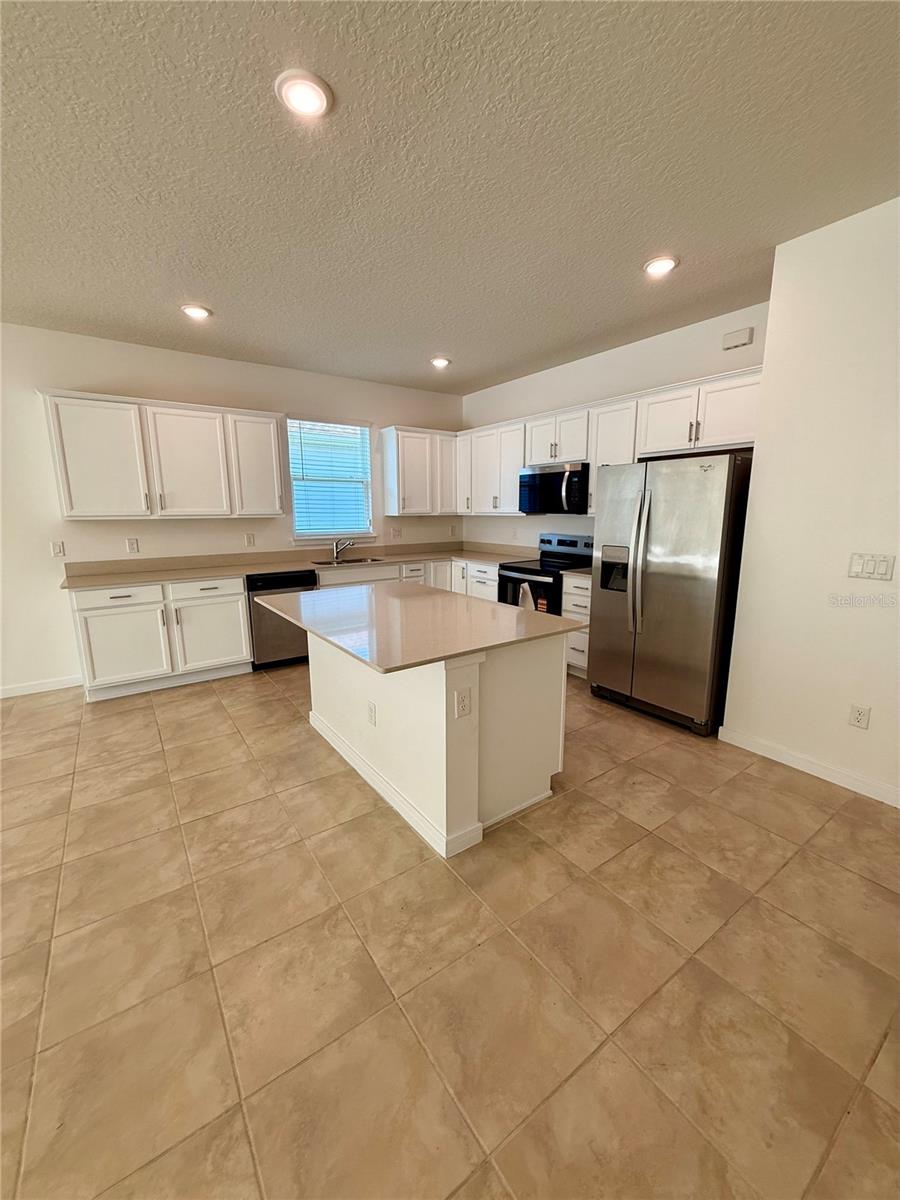 Image 3 of 19 For 5825 Wooden Pine Drive