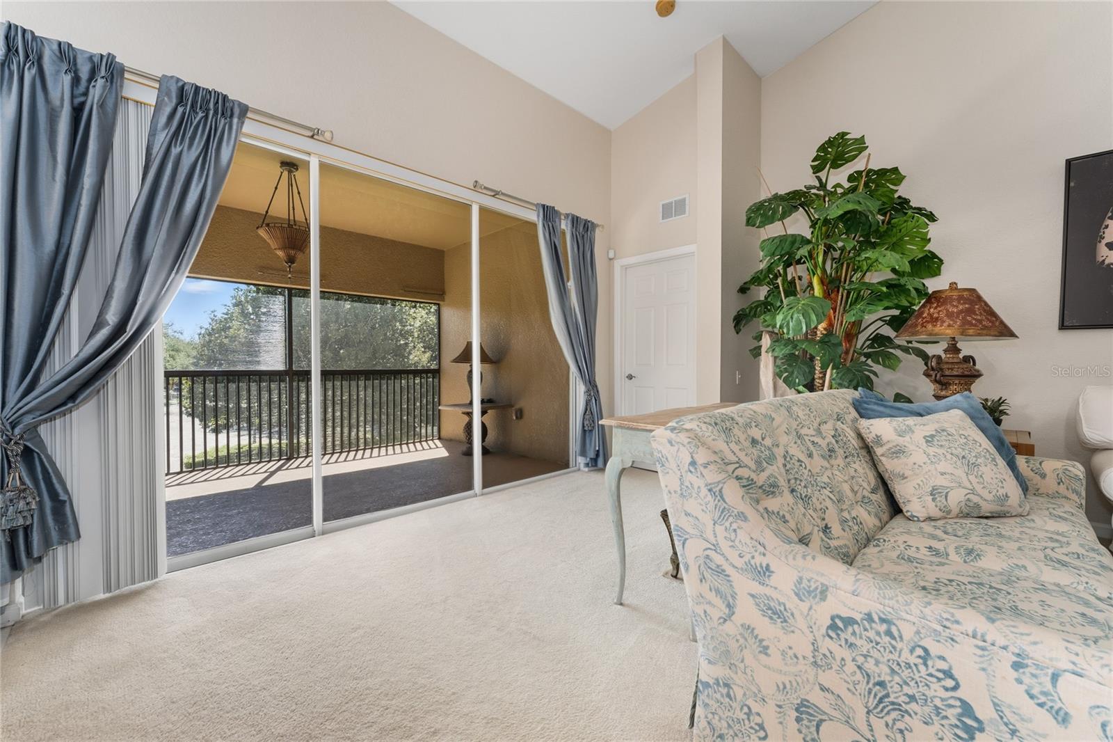 Image 16 of 36 For 6422 Agastia Court 101