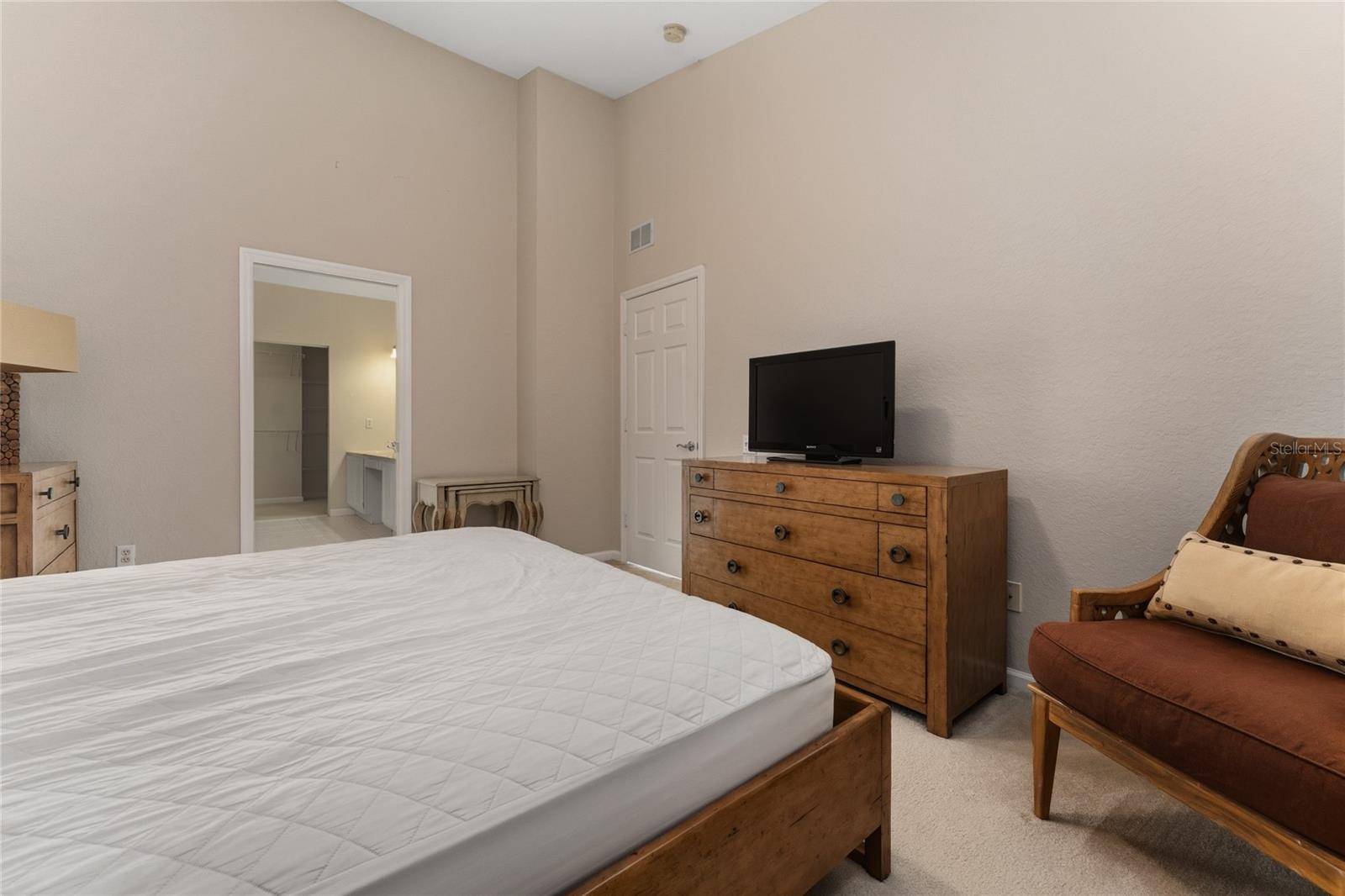 Image 27 of 36 For 6422 Agastia Court 101